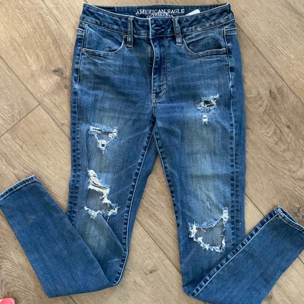 Super stretch ripped jeans